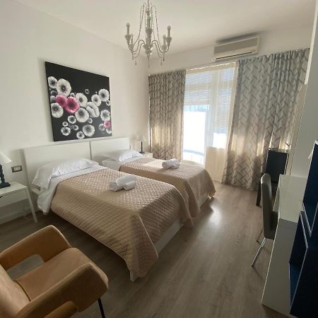 Corso Italia Rooms Milan Bagian luar foto